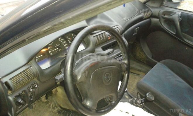 Opel Astra 1996, 280,211 km - 1.6 л - Bakı