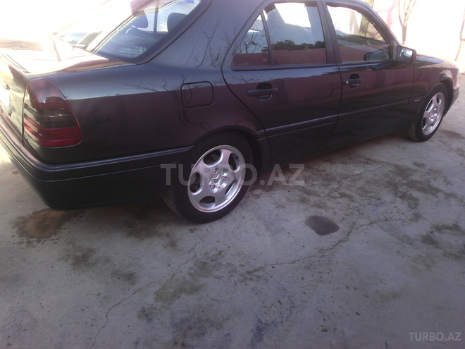 Mercedes C 180 1995, 226,000 km - 1.8 л - Sumqayıt
