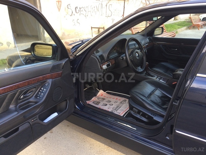 BMW 740 2000, 372,236 km - 4.4 l - Sumqayıt