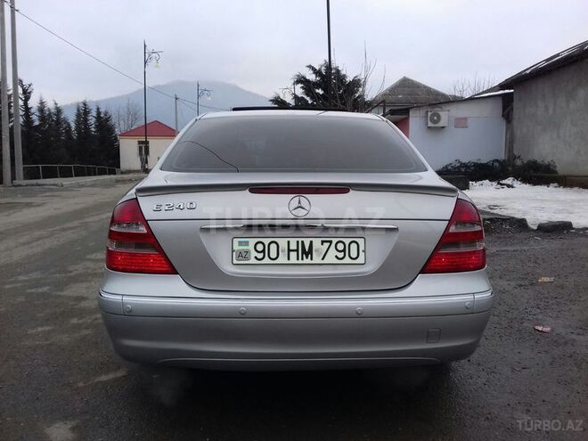 Mercedes E 240 2003, 192,000 km - 2.4 l - Bakı