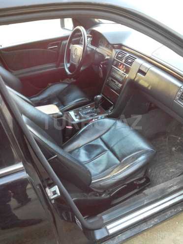 Mercedes E 200 1996, 250,357 km - 2.0 l - Bakı