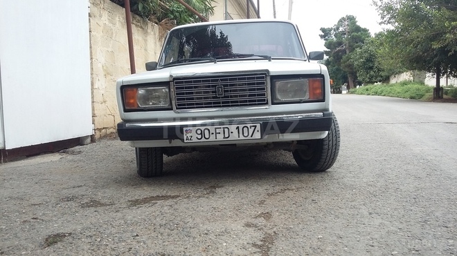 LADA (VAZ) 2107 2009, 149,000 km - 1.6 l - Salyan