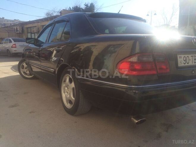 Mercedes E 200 1996, 273,000 km - 2.0 l - Bakı