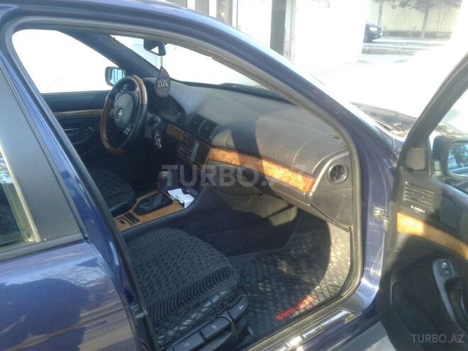 BMW 528 1997, 240,000 km - 2.8 l - Mingəçevir