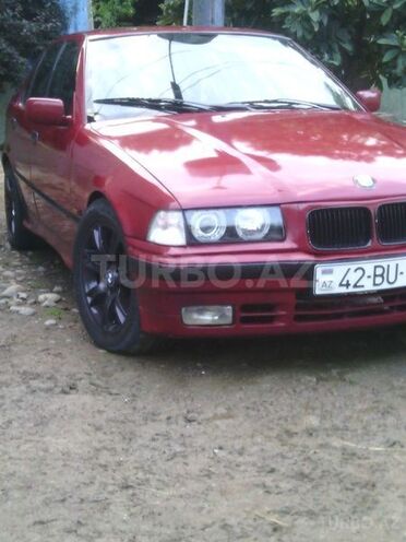 BMW 318 1993, 423,655 km - 1.6 l - Masallı