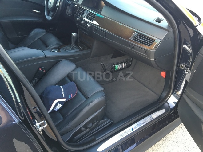 BMW 525 2006, 130,000 km - 2.5 l - Bakı