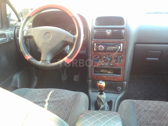 Opel Astra 1998, 260,000 km - 1.6 l - Bakı