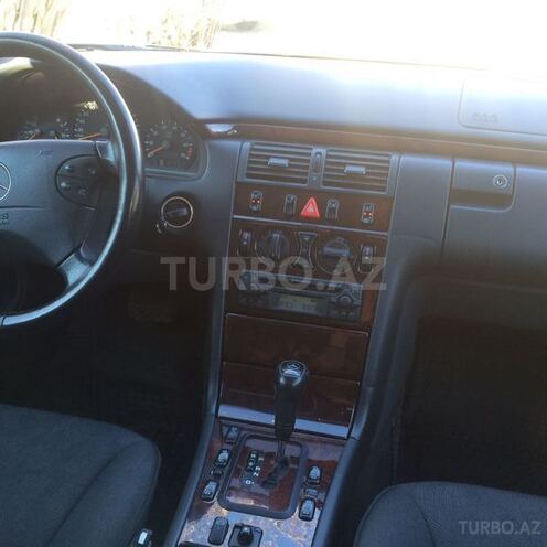 Mercedes E 200 2000, 256,000 km - 2.0 l - Oğuz