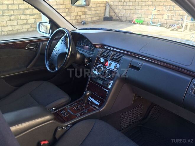 Mercedes E 200 2000, 256,000 km - 2.0 l - Oğuz