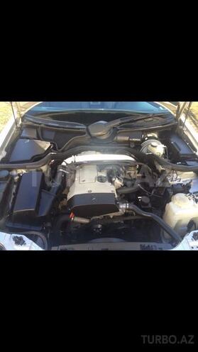 Mercedes E 200 2000, 256,000 km - 2.0 l - Oğuz