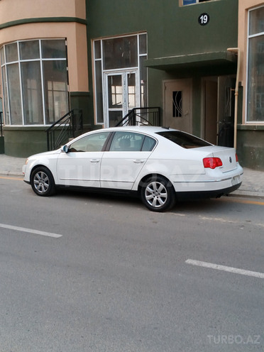 Volkswagen Passat 2006, 275,000 km - 2.0 l - Bakı