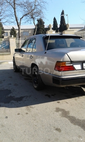 Mercedes E 200 1991, 800,000 km - 0.2 l - Bakı