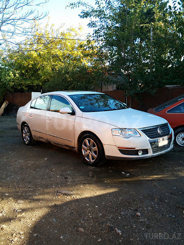Volkswagen Passat 2006, 275,000 km - 2.0 l - Bakı