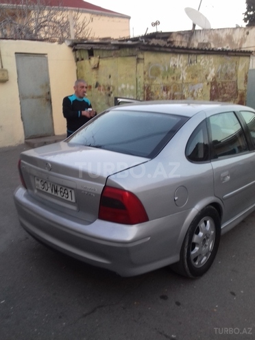 Opel Vectra 1999, 244,000 km - 2.0 l - Bakı