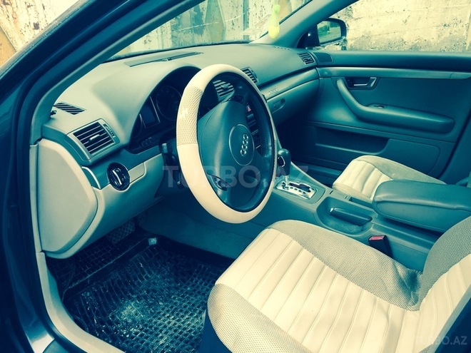 Audi A4 2001, 176,700 km - 1.8 l - Gəncə