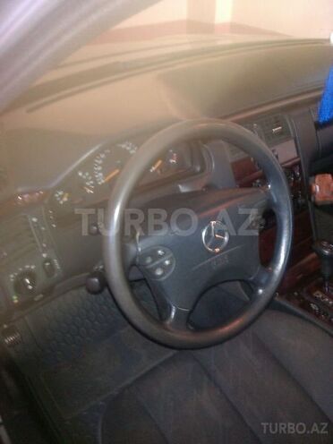 Mercedes E 270 2000, 220,000 km - 1.7 l - İmişli