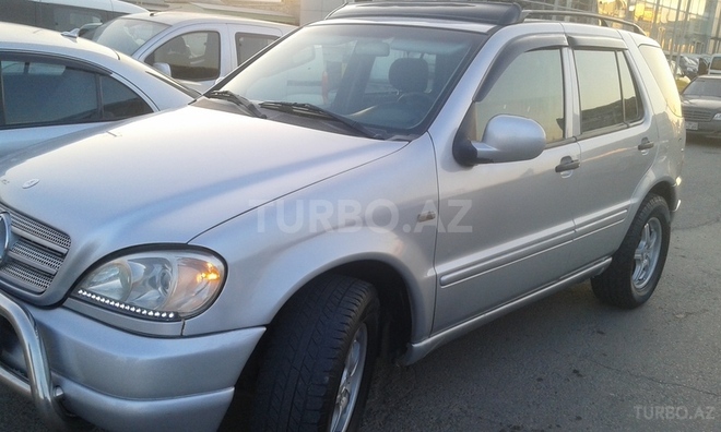 Mercedes ML 320 2000, 179,000 km - 3.2 l - Bakı