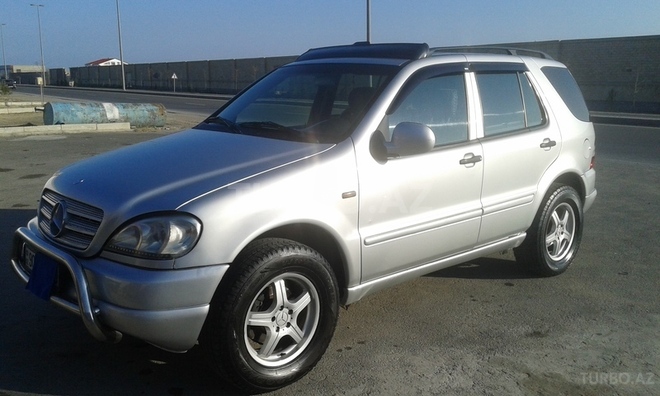 Mercedes ML 320 2000, 179,000 km - 3.2 l - Bakı