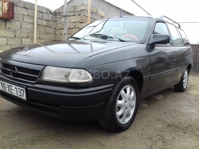 Opel Astra 1994, 298,050 km - 1.6 l - Bakı