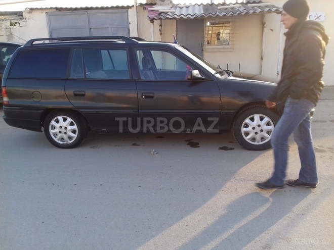 Opel Astra 1994, 298,050 km - 1.6 l - Bakı