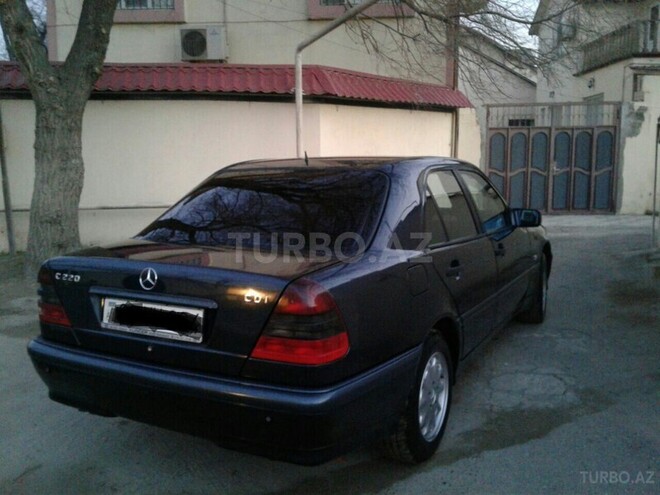 Mercedes C 220 1999, 380,000 km - 2.2 l - Bakı
