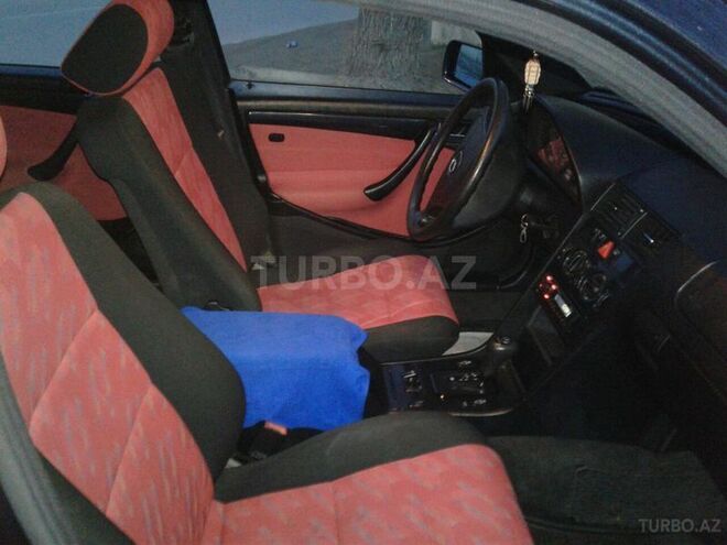Mercedes C 220 1999, 380,000 km - 2.2 l - Bakı