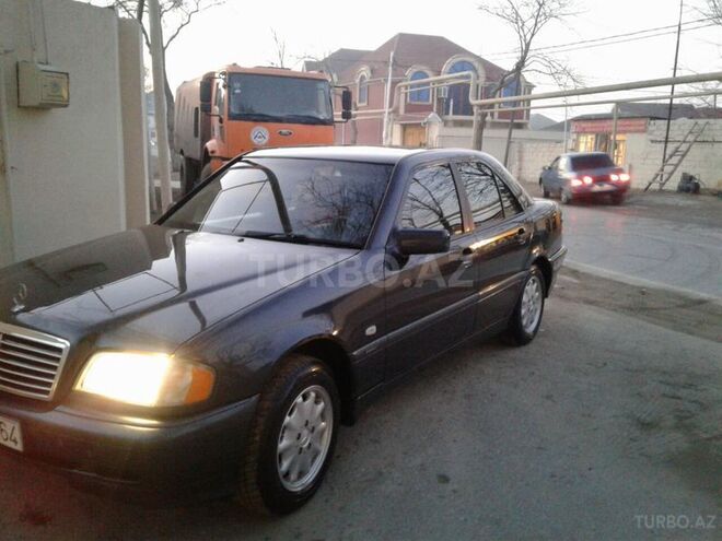 Mercedes C 220 1999, 380,000 km - 2.2 l - Bakı