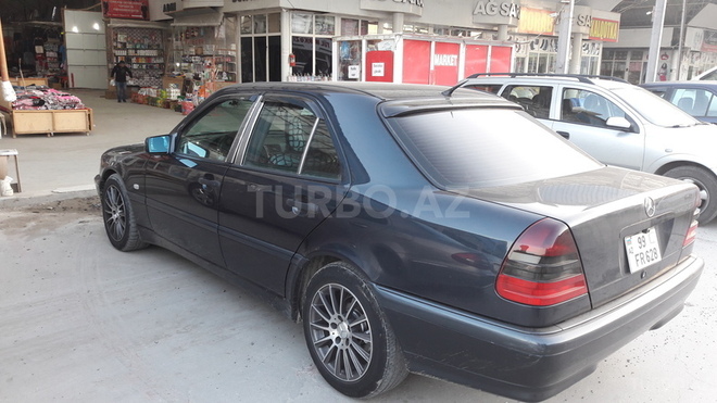 Mercedes C 200 1999, 230,000 km - 2.0 l - Bakı
