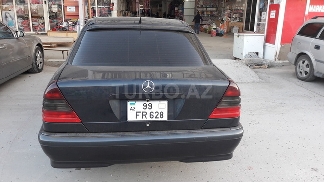 Mercedes C 200 1999, 230,000 km - 2.0 l - Bakı