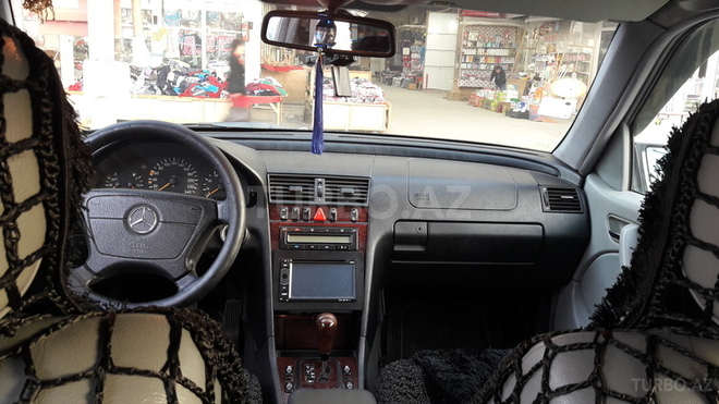 Mercedes C 200 1999, 230,000 km - 2.0 l - Bakı
