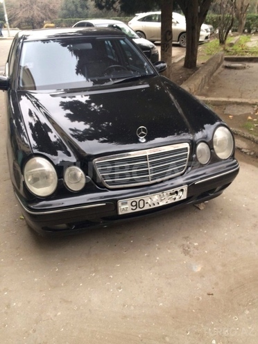 Mercedes E 280 2000, 221,107 km - 2.8 l - Bakı