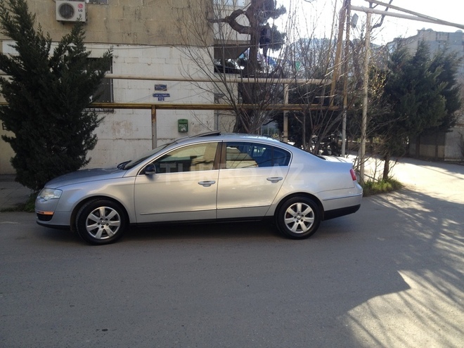 Volkswagen Passat 2005, 290,850 km - 2.0 l - Bakı