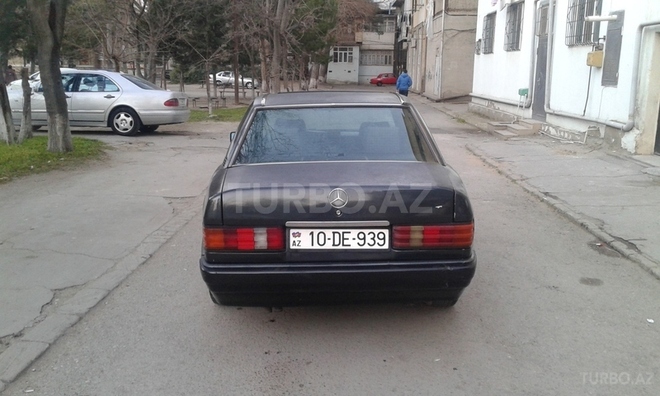 Mercedes 190 1993, 240,000 km - 1.9 l - Sumqayıt