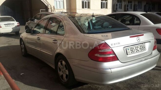 Mercedes E 270 2002, 193,000 km - 2.7 l - Bakı