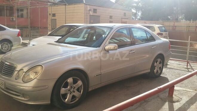 Mercedes E 270 2002, 193,000 km - 2.7 l - Bakı