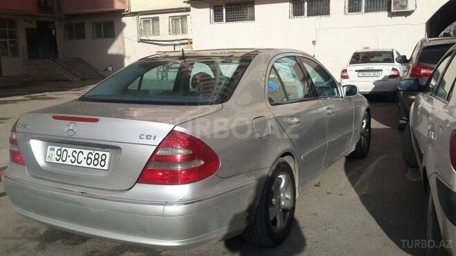 Mercedes E 270 2002, 193,000 km - 2.7 l - Bakı