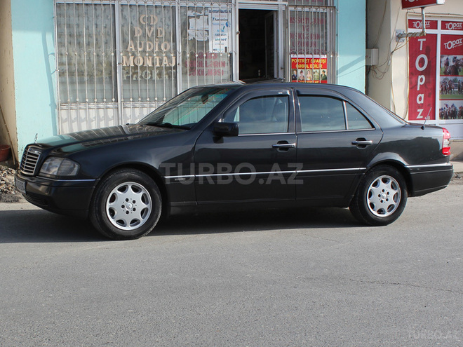 Mercedes C 200 1995, 300,000 km - 2.0 l - Bakı