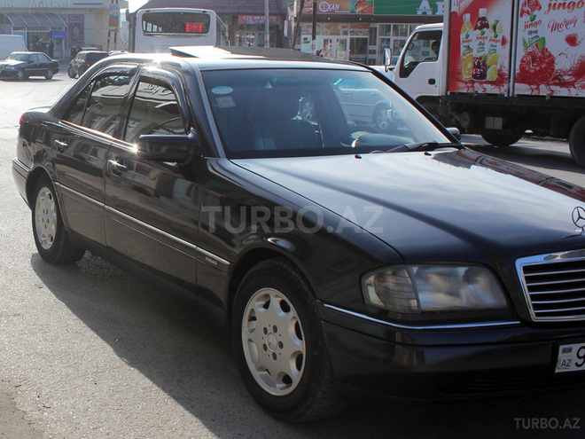 Mercedes C 200 1995, 300,000 km - 2.0 l - Bakı