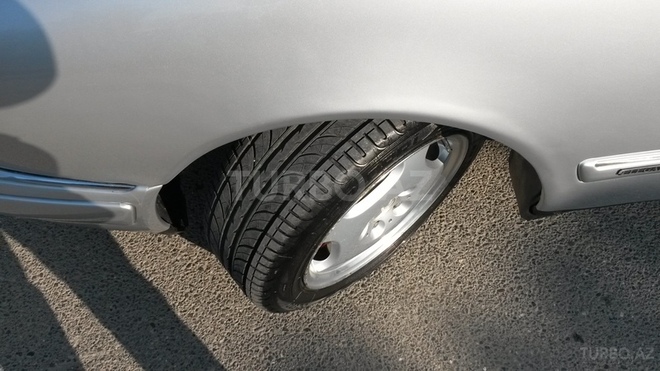 Mercedes E 220 1997, 25,000 km - 2.2 l - Sumqayıt
