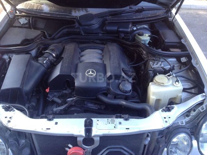Mercedes E 240 1998, 326,000 km - 2.4 л - Bakı