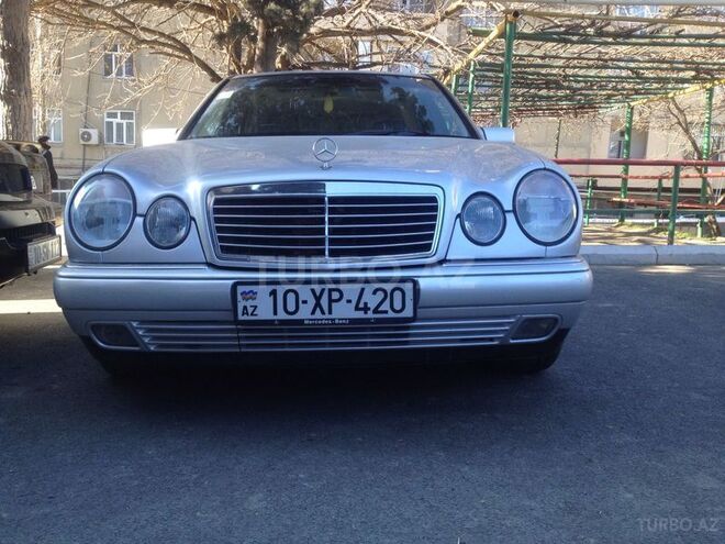 Mercedes E 240 1998, 326,000 km - 2.4 л - Bakı