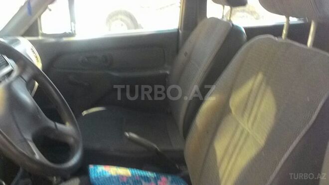 Mitsubishi L200 2004, 500,000 km - 2.5 l - Bakı