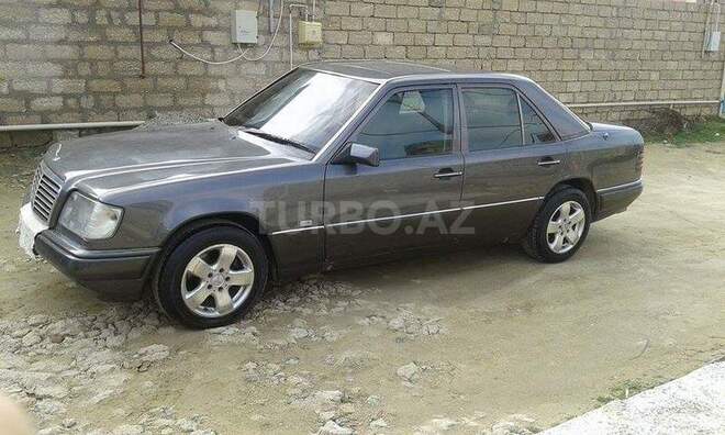 Mercedes E 250 1994, 491,509 km - 0.3 l - Bakı