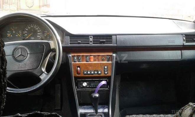 Mercedes E 250 1994, 491,509 km - 0.3 l - Bakı