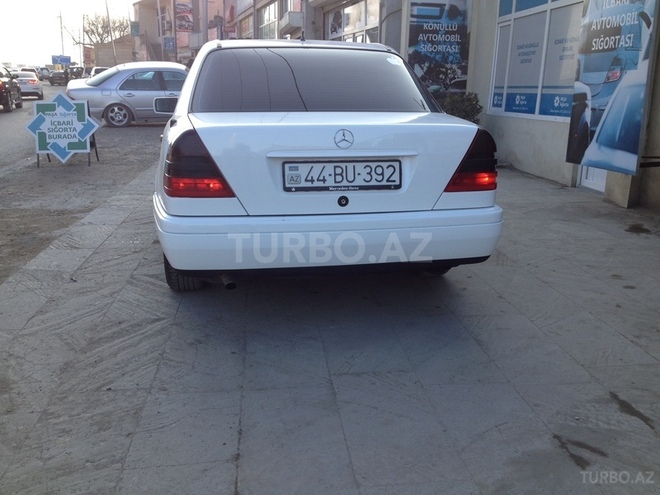 Mercedes C 180 1995, 350,000 km - 1.8 l - Bakı