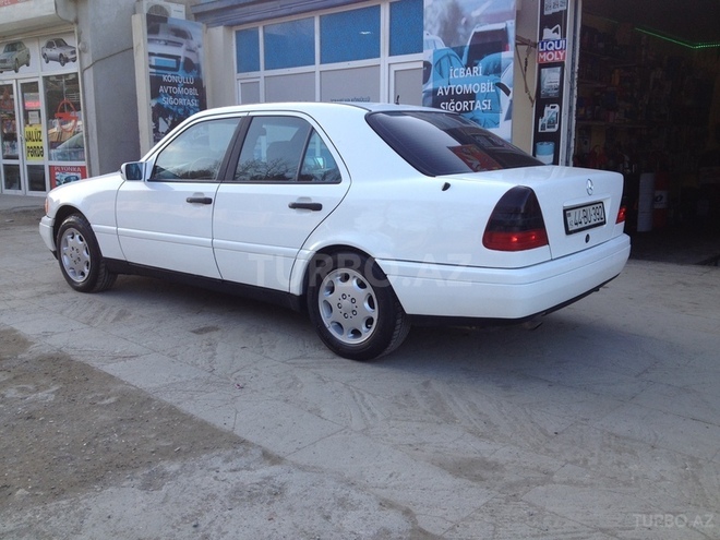 Mercedes C 180 1995, 350,000 km - 1.8 l - Bakı