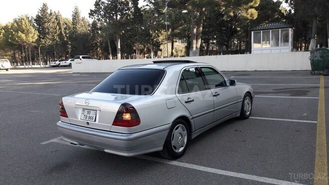 Mercedes C 280 1999, 225,000 km - 2.8 l - Sumqayıt
