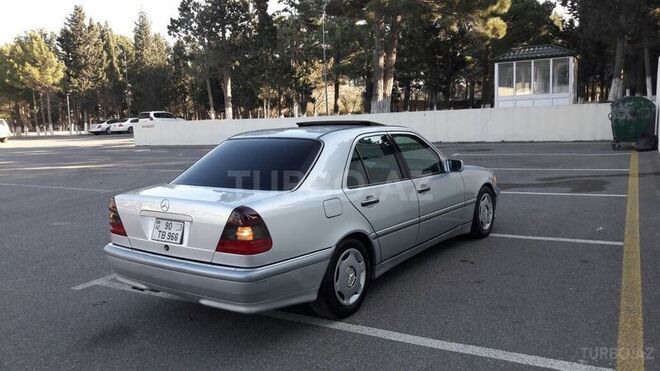 Mercedes C 280 1999, 225,000 km - 2.8 l - Sumqayıt