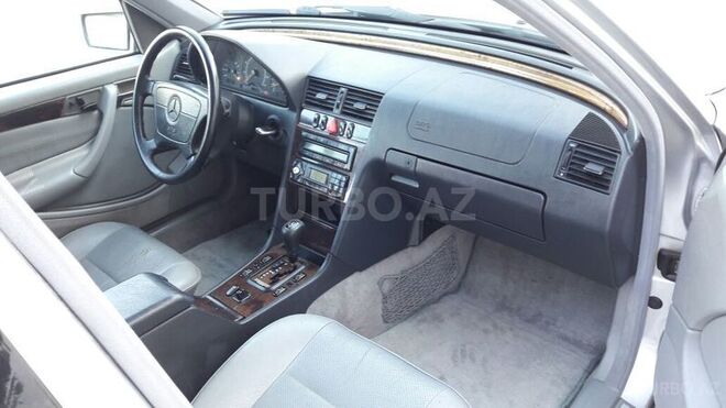 Mercedes C 280 1999, 225,000 km - 2.8 l - Sumqayıt