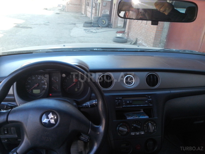 Mitsubishi Outlander 2006, 185,000 km - 2.4 l - Gəncə